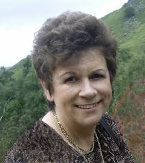 Sandy Carnegie's Instagram, Twitter & Facebook