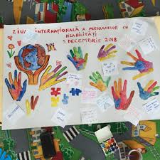 Zeci de persoane în fotolii rulante au participat, joi, de ziua internaţională a persoanelor cu diazbilităţi, la un flash mob în piaţa constituţiei, ele trăgând cu arcul în trei ţinte marcate cu termeni pe care nu le. Ziua InternaÅ£ionalÄƒ A Persoanelor Cu DizabilitÄƒÅ£i MarcatÄƒ È™i In Ramnic