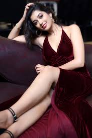 Digangana Suryavanshi - Photos - IMDb