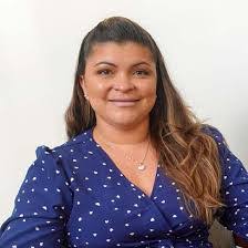 Cristina Aponte's Instagram, Twitter & Facebook