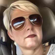 Amy Keel's Instagram, Twitter & Facebook