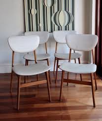 Eames Era Decor Set Of 4 Vintage Fler Parker Eames Era Style Teak Dining Chairs Retro Teak Dining Chairs Teak Chairs Furniture