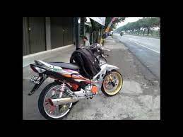 Especially if the funds to beautify the limited motorcycle. Modifikasi Honda Karisma 125 Cc Keren Abiss Youtube