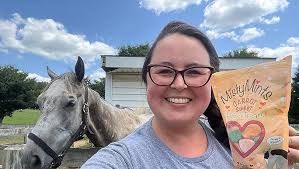 Amazon.com : MistyMints Sweet Horse Treats (Apple Sugar Sweet Horse Treats)  : Pet Supplies