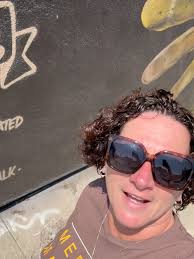 Padres fans and muralists are coming together once again to celebrate team  pride through public art. This time, the tribute will take form in a  larger-than-life mural dedicated to rising Padres star ...