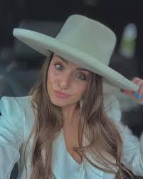 Taylor Cooke (@iamtaylorcooke) • Instagram photos and videos