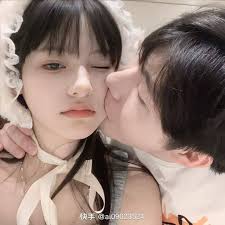 TADIR_CINTA #PART01 [pertemuan] akhirnya Amara mengangguk kecil sebagai  isyarat dia bersedia mengantikan Amira untuk menikah dengan keluarga  Alexander ya tentu tanpa persetujuan Anggara