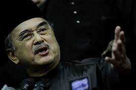 Peguam negara tan sri apandi ali, bekas ketua setiausaha perbendaharaan tan sri mohd irwan serigar abdullah, bekas. Ali Rustam Opens September 16 Rally To Umno Pas For Solidarity Malaysia Malay Mail