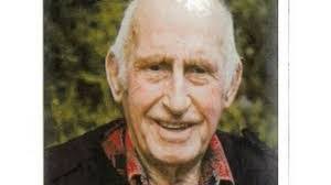 Derek Rumble's Instagram, Twitter & Facebook