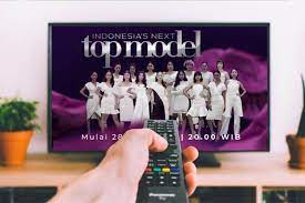 Indonesia's next top model cycle 1 top 3 portfolio battle. Jadwal Acara Tv Net Tv Sabtu 23 Januari 2021 Indonesia S Next Top Model Pindah Jam Tayang Portal Papua