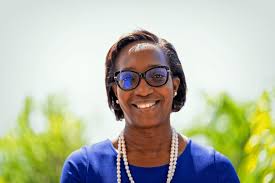 Tisha Peters's Instagram, Twitter & Facebook