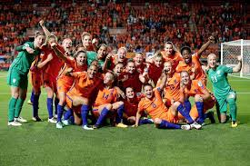 La nazionale azzurra non riesce a qualificarsi per i prossimi mondiali in canada del 2015, non basta una prestazione di carattere ad eliminare l'olanda che. Olanda Calcio Femminile Europei 2017 Uefa Womens Euro Nazionale Copyright Oranjeleeuwinnen Mondosportivo