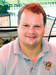 Dan Collis's Instagram, Twitter & Facebook