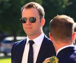 Today it's the story of Jack Beaumont (not his real name), former fighter  pilot, spy and the writer of several spy thrillers. https://bit.ly/3Z1WfiO  During a training dogfight at supersonic speed, Jack suffered