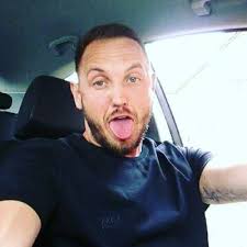 Daniel Cornish (@DanielCornish9)