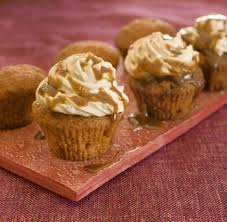 Find delicious thanksgiving cakes that are guaranteed to have your guests asking for seconds. Thanksgiving Cupcake Ideas