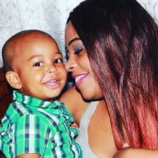 pimp_up_photography is in Harare,...