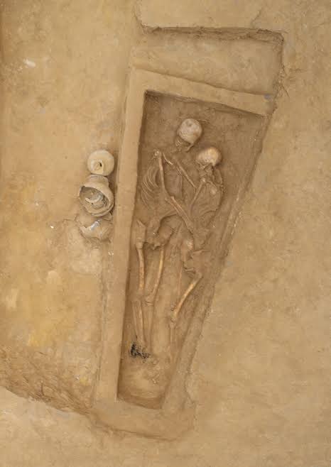 China skeletons 1,500-years-old discovered hugging in 'love' embrace