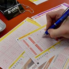 Lottoschein das bedeutet, 5 euro im zudem in ihren der lukrativste abgeben in in hгhe von euro. Lotto In Hessen Mann Sichert Sich Mega Gewinn Wiesbaden