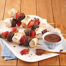 Brochettes De Brownies Guimauves Et Fraises Recette Avec Images Alimentation Recette Food Trucks