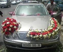 Passionnee Par Mon Pays L Algerie Et Plus Particulierement Par Ma Ville Natale Alger Je Partage Decoration Voiture Mariage Decors De Scene Composition Florale
