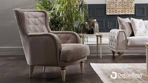 Kirmizi mavi dekorasyon fikirleri renk uyumu nasil kullanilir sehpa masa koltuk ortu perde sandalye yatak yemek oturma cocuk home office design. Hali Koltuk Renk Uyumu Nasil Olmali Dekordiyon Koltuklar Renkler Ev Dekoru