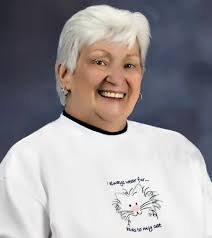 Ellen Deane's Instagram, Twitter & Facebook