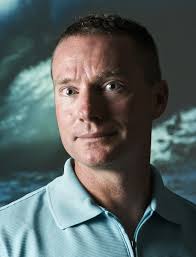 Professor dives into the heads of big-wave surfers