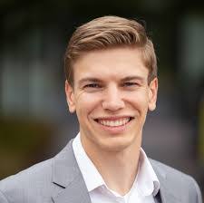 Derek Walden's Instagram, Twitter & Facebook