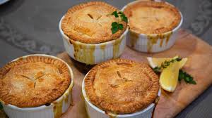 Carson S Sister Makes These Individual Chicken Pot Pies He Can T Resist Recipe Pot Pie Chicken Pot Pie Chicken Pot