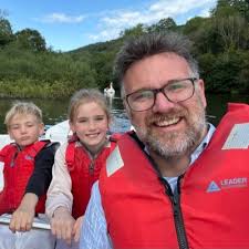 Mandy Ely (@Mandygiles69)