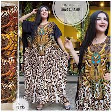 Model baju untuk wanita bertubuh pendek selanjutnya adalah maxi dress. Pakaian Wanita Kain Rayon Model Kaftan Longdres Gamis Jumbo Motif Batik Untuk Ibu Hamil Dan Gemuk Lazada Indonesia