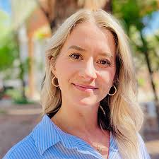 Hayley Meier's Instagram, Twitter & Facebook