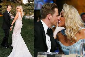 Steve smith biography records age affairs: à¤¸ à¤Ÿ à¤µ à¤¸ à¤® à¤¥ à¤• à¤¶ à¤¦ à¤• à¤ª à¤° à¤¹ à¤ 2 à¤¸ à¤² à¤« à¤Ÿ à¤¶ à¤¯à¤° à¤•à¤° à¤² à¤– à¤¸ à¤¦à¤° à¤® à¤¸ à¤œ Steve Smith Wishes Wife Dani Willis On 2nd Wedding Anniversary Sports Punjab Kesari