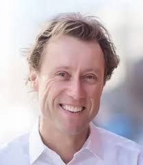 About the Jeanne & Dan Valente Center for Arts & Sciences