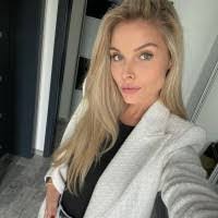 Stella Perez's Instagram, Twitter & Facebook