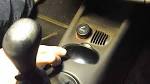 Caricabatterie da auto: viaggia e ricarica il dispositivo elettronico