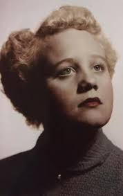 I saw a question earlier today about the Photography business run by Don  Blair. The writer couldn't remember the owner's last name, so there it is. 