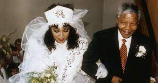 580 x 377 jpeg 76 кб. Mandela Proudly Walks His Daughter Zindzi Down The Aisle On Her Wedding Day