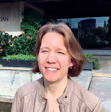 A cathedral conservation course goes online