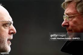 410 Awards Cheque Presentation Stock Photos, High-Res Pictures, and Images 