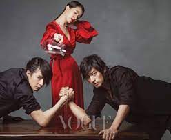 Kongwen lu is the author of a fantasy novel series following a heroic teenager, also named kongwen, on a quest to end the tyrannical rule of lord redmane, under the guidance of a black armor. Peran Kontroversial 8 Bintang Korea Ini Nggaktakut Karir Hancur Kapanlagi Com