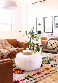 45 Inspiring Diy Rustic Coffee Table Design Ideas And Remodel 36 Reclaimedwoodcoffeetables Coffee Table Pouf Moroccan Pouf Leather Pouf