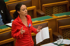 Behind every single visible result there is an invisible person, without whom there is no oeuvre. szabó magda i believe that the vintage is going to be the new fashion. Szabo Timea Beismerte Nem Tamogatja A Kormany Csaladpolitikai Akciojat Vasarnap Hu