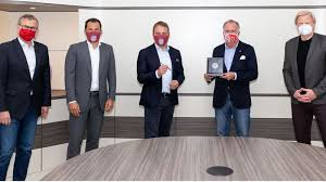 Lewandowski zieht mit müller gleich: Fc Bayern Trainer Hansi Flick Unterschreibt Seinen Neuen Vertrag Fussball News Sky Sport