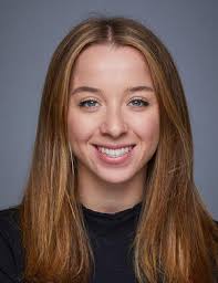 Alexandra Giles's Instagram, Twitter & Facebook