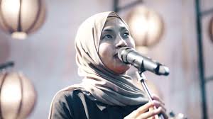 Sekarang anda juga dapat mengunduh video download lagu. 4 55 Mb Download Lagu Halu Feby Putri Live Performance Mp3 Gratis Cepat Mudah