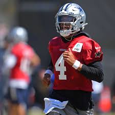 Dak prescott signed a 4 year, $160,000,000 contract with the dallas cowboys, including a $66,000,000 signing bonus, $126,000,000 guaranteed, and an average annual salary of $40,000,000. Dak Prescott Doing Light Throwing Means He Should Be Returning To Practice Relatively Soon Blogging The Boys