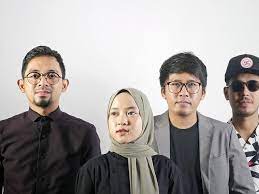 Bagikan juga ke teman anda. Lirik Lagu Ya Jamalu Sabyan Ragam Bola Com