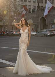 Ireland Dress Pronovias2021 Boho Style Wedding Dress Ireland Dress Fitted Wedding Dress